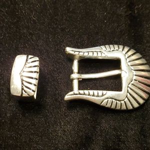 Belt buckle